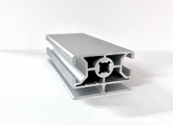 Strebenprofil 30x45mm WG40 Nut 8